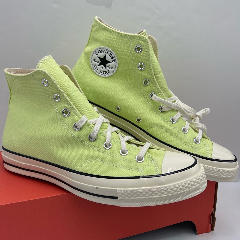 Converse Men’s A07428C
CHUCK 70 HI
CITRON THIS/EGRET All Star High Top Sneakers - Picture 3 of 16